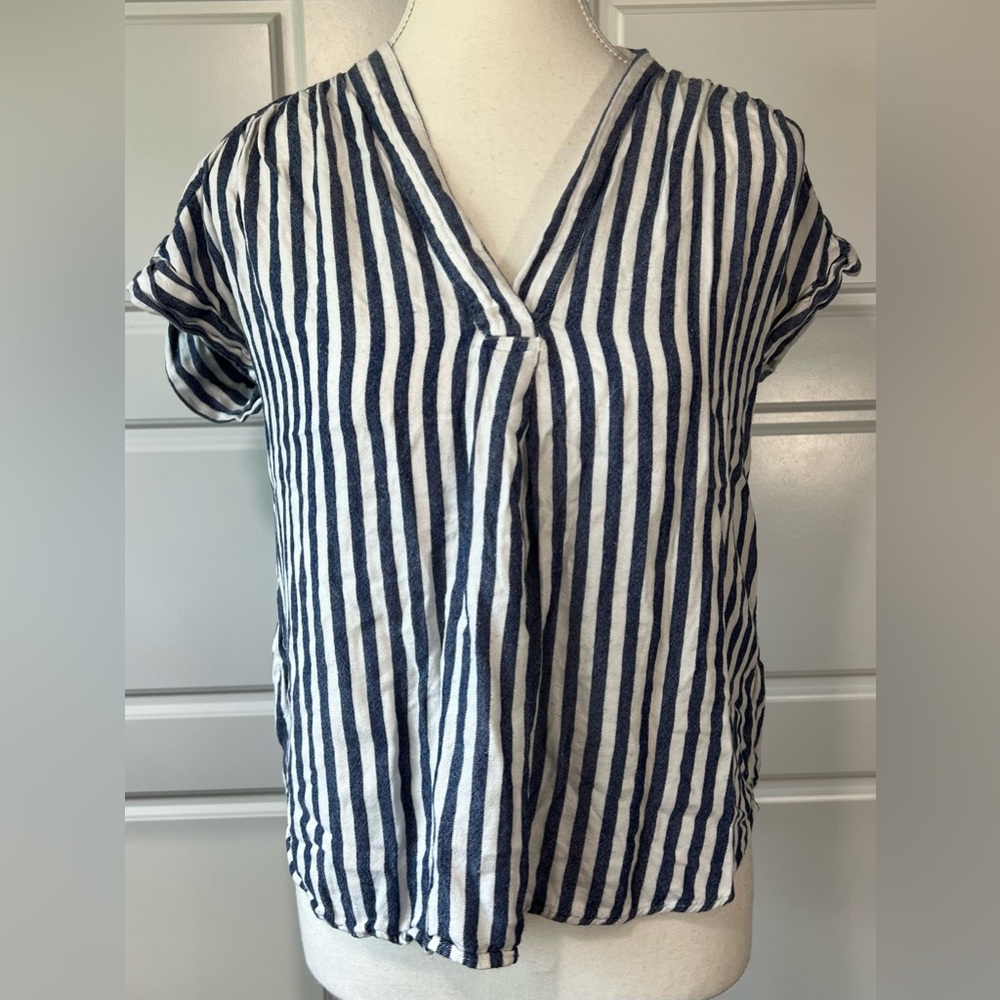 GAP Women's Navy White Striped V Neck Rolled Sleeve Top Casual Beach Summer XS